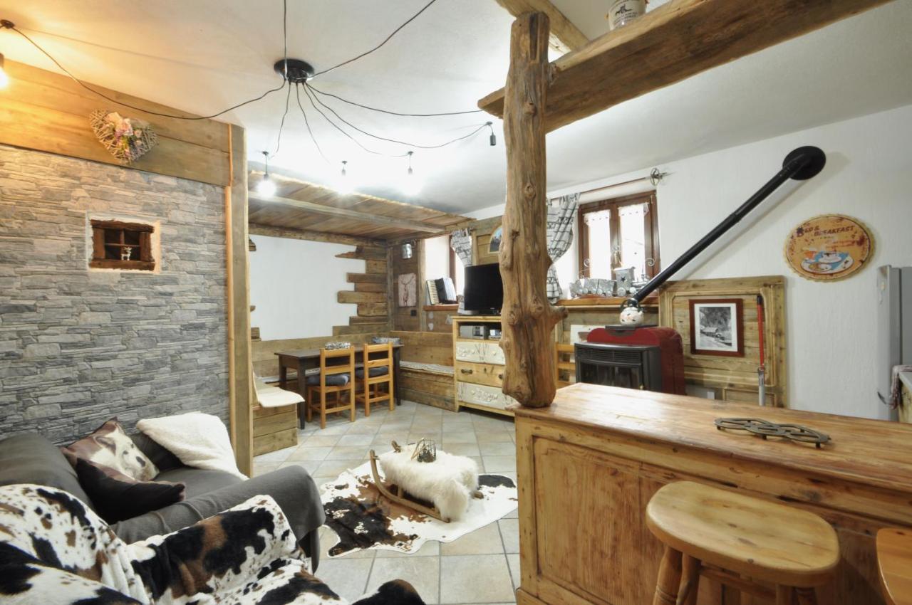 Magnifica Tavernetta Di La Thuile Exterior photo